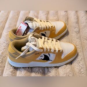 Nike Dunk Low Retro SE in Sail and Sanded Gold (Grade School 6Y)